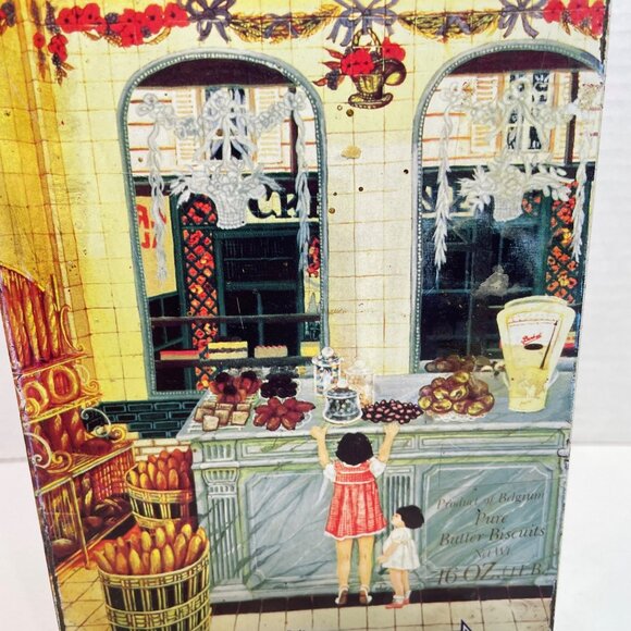 Vintage Destrooper Belgium Biscuit Tin With Charming Bakery Scene Artwork  16 Oz - Picture 5 of 14